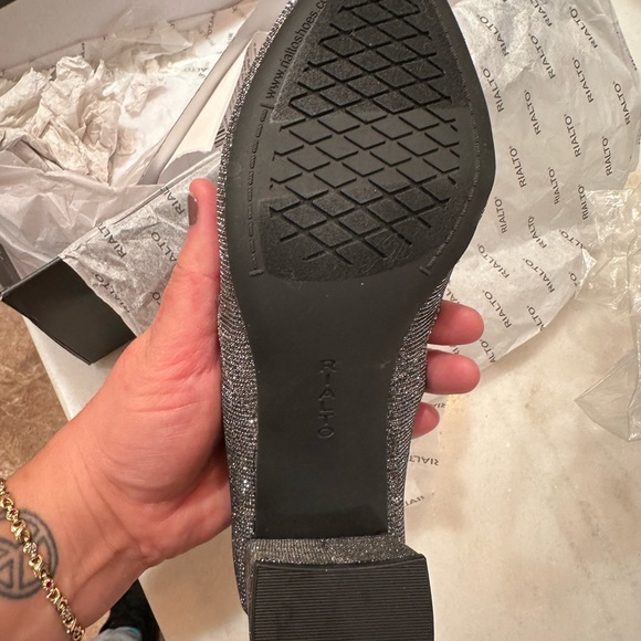 Rialto Red and Black Decorative Box - Picture 4 of 7